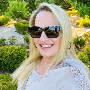 Meet your Posher, Dalia